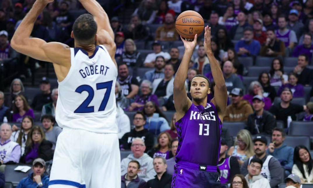 森林狼迎来胜利,全队士气高昂,势不可挡 森林狼迎来胜利,全队士气高昂,势不可挡