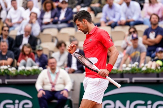 CLG翻盘NS,Tarzan拿下关键大龙激烈交锋八强赛,强势挺进下一轮 CLG翻盘NS,Tarzan拿下关键大龙激烈交锋八强赛,强势挺进下一轮