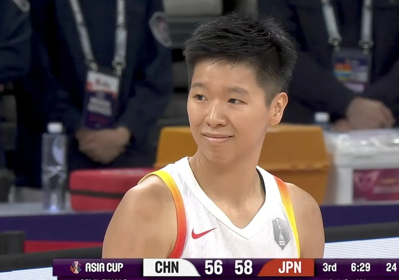 日本队完胜中国队，奥恰洛夫高光表现