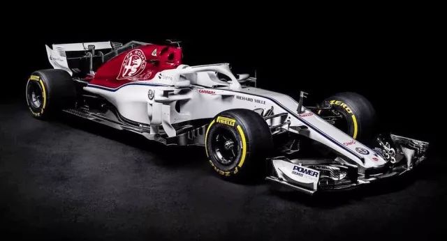 关于索伯车队翻盘红牛二队,塞恩斯统治全场的信息 关于索伯车队翻盘红牛二队,塞恩斯统治全场的信息