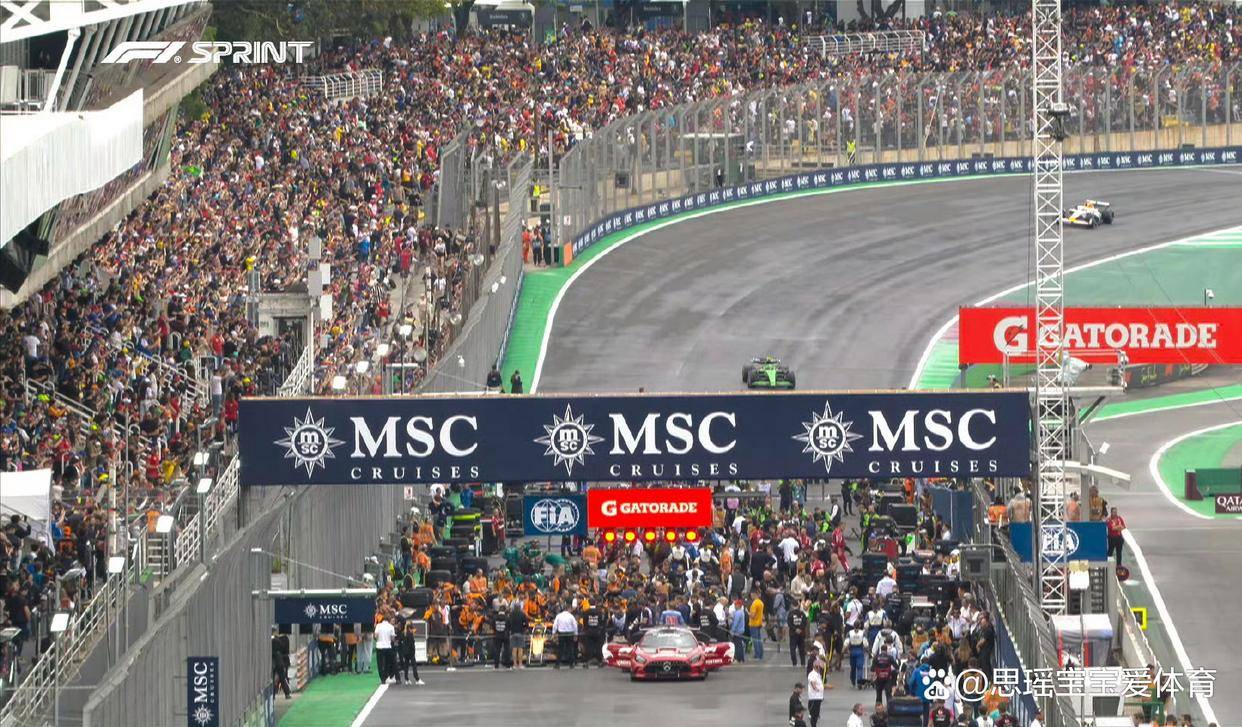 梅赛德斯完胜阿斯顿马丁，勒克莱尔点燃赛场的简单介绍