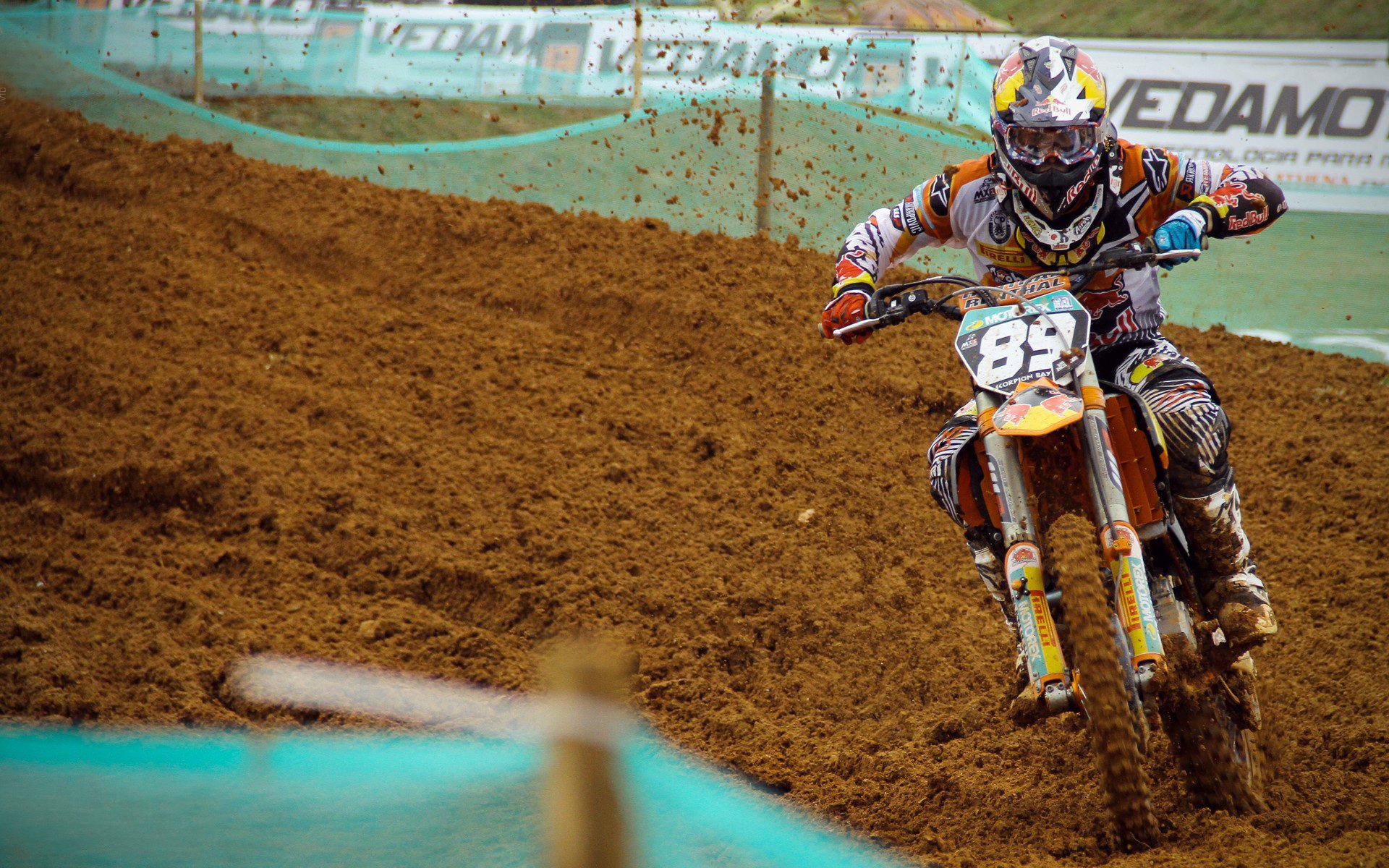 蒂亚戈手术刀般切割乌拉圭防线!阿根廷绝境翻盘背后的中场革命